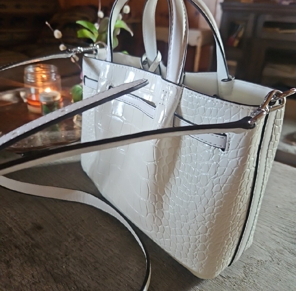 MICHAEL KORS White Croc-Embossed Small Satchel Handbag - Picture 7 of 14
